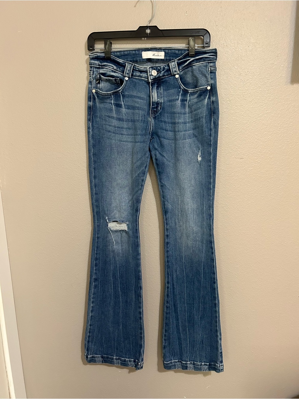 Kancan Low Rise Distressed Medium Wash Flare Denim Jeans Women’s Size 9 28 - Picture 3 of 9